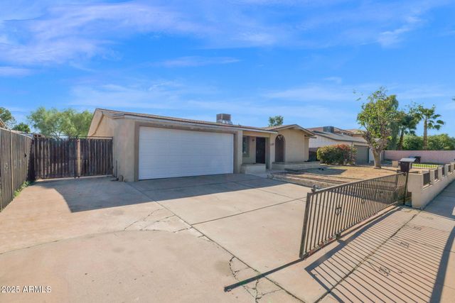 7221 W VIRGINIA Avenue, Phoenix, AZ 85035