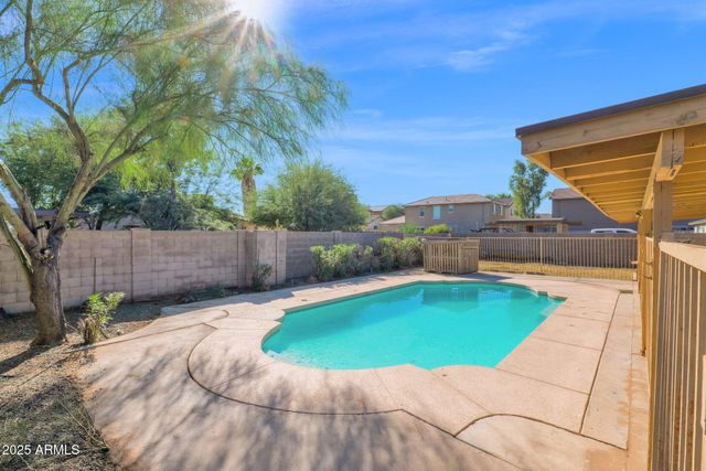 7221 W VIRGINIA Avenue, Phoenix, AZ 85035