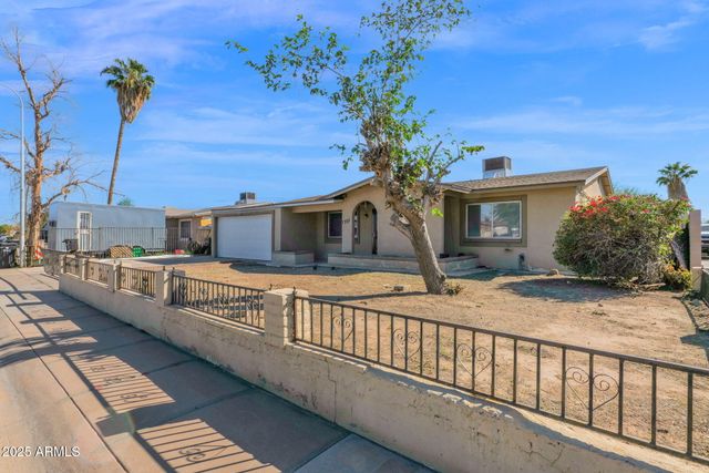 7221 W VIRGINIA Avenue, Phoenix, AZ 85035