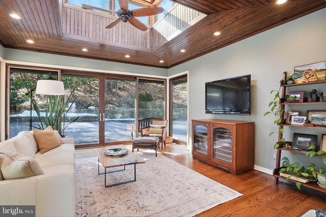 1305 EVA GUDE DR, Crownsville, MD 21032