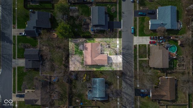 11829 Corbin Drive, Fishers, IN 46038