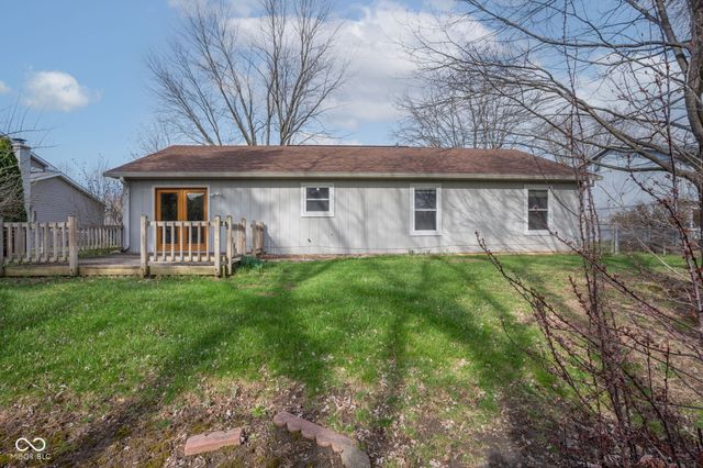 11829 Corbin Drive, Fishers, IN 46038