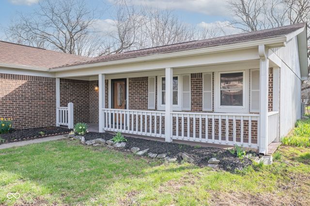 11829 Corbin Drive, Fishers, IN 46038