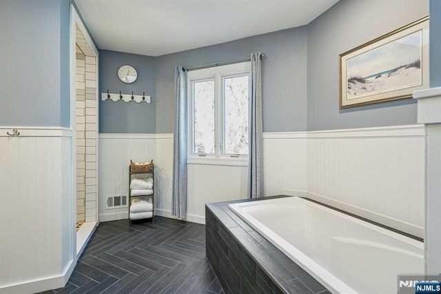 51 Mill Pond 51, Woodland Park, NJ 07424