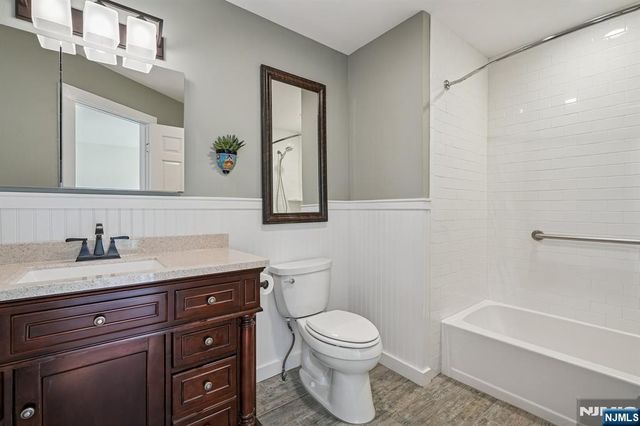 51 Mill Pond 51, Woodland Park, NJ 07424