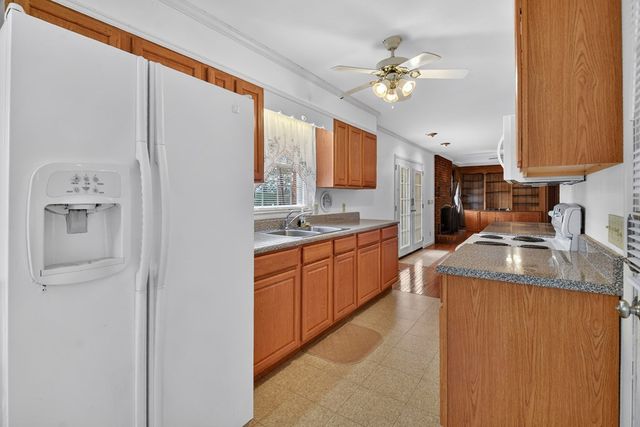 330 Colonial Avenue, Copperhill, TN 37317