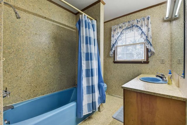 330 Colonial Avenue, Copperhill, TN 37317