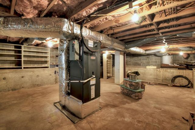 330 Colonial Avenue, Copperhill, TN 37317