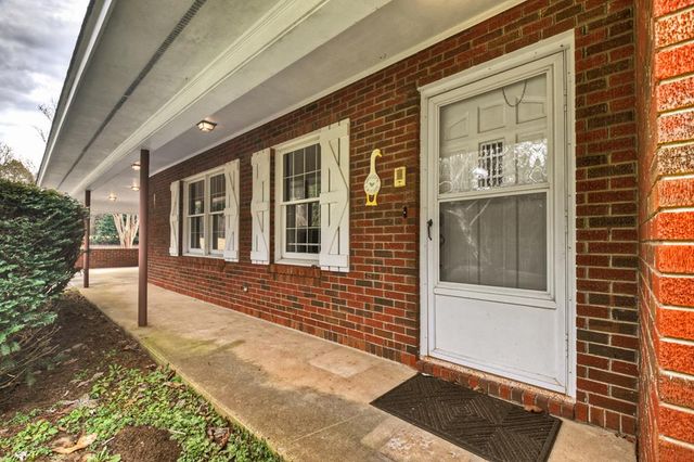 330 Colonial Avenue, Copperhill, TN 37317