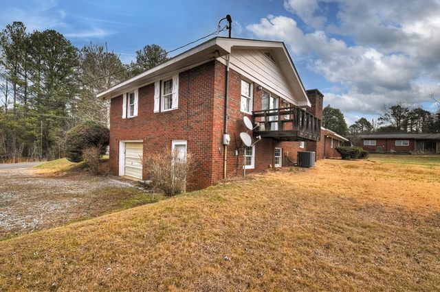 330 Colonial Avenue, Copperhill, TN 37317