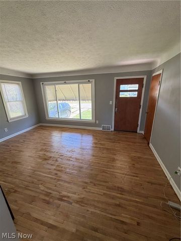 10810 Windham Road, Parma, OH 44130