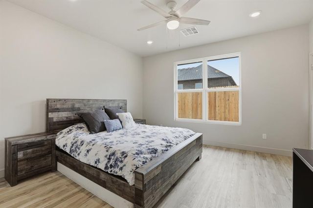 11524 NW 103rd Street, Yukon, OK 73099