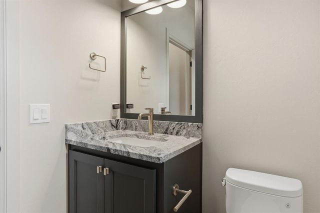 11524 NW 103rd Street, Yukon, OK 73099