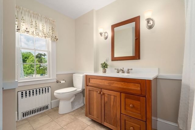 34 Pleasant St, Newton, MA 02465