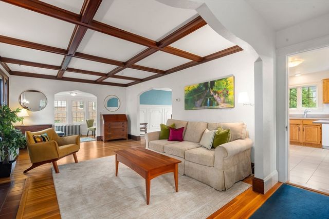 34 Pleasant St, Newton, MA 02465