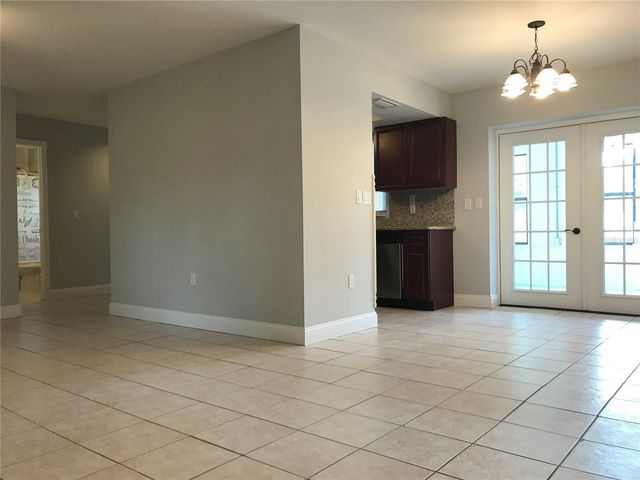 2431 DOUD STREET, Sarasota, FL 34231