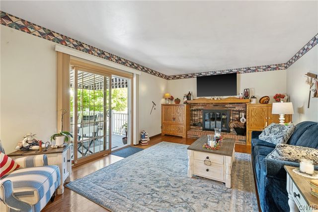 119 Longdon Lane, Salina, NY 13212