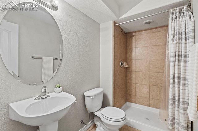 7525 Stetson Highlands Drive, Colorado Springs, CO 80923