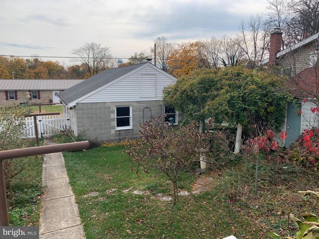 32 CHESTNUT STREET, Newville, PA 17241