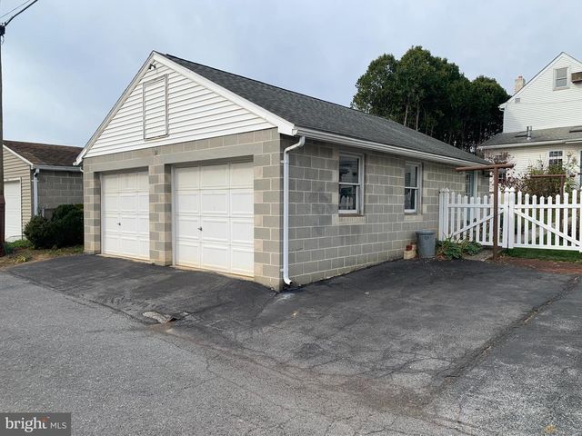 32 CHESTNUT STREET, Newville, PA 17241