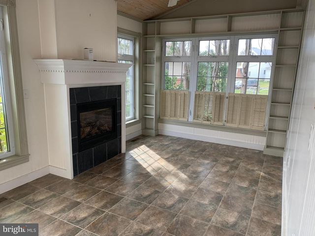 32 CHESTNUT STREET, Newville, PA 17241