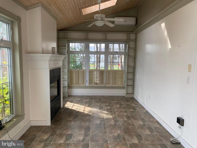 32 CHESTNUT STREET, Newville, PA 17241