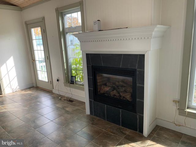 32 CHESTNUT STREET, Newville, PA 17241