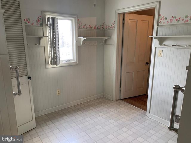 32 CHESTNUT STREET, Newville, PA 17241