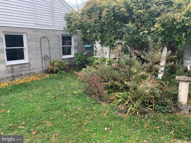 32 CHESTNUT STREET, Newville, PA 17241