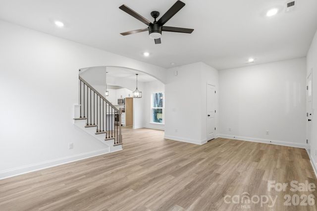 423 Queens Court, Gastonia, NC 28052