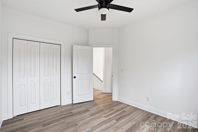 423 Queens Court, Gastonia, NC 28052