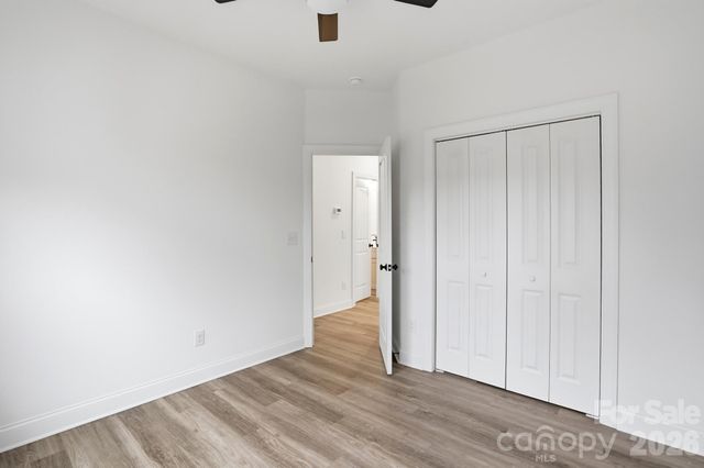 423 Queens Court, Gastonia, NC 28052