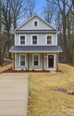 423 Queens Court, Gastonia, NC 28052