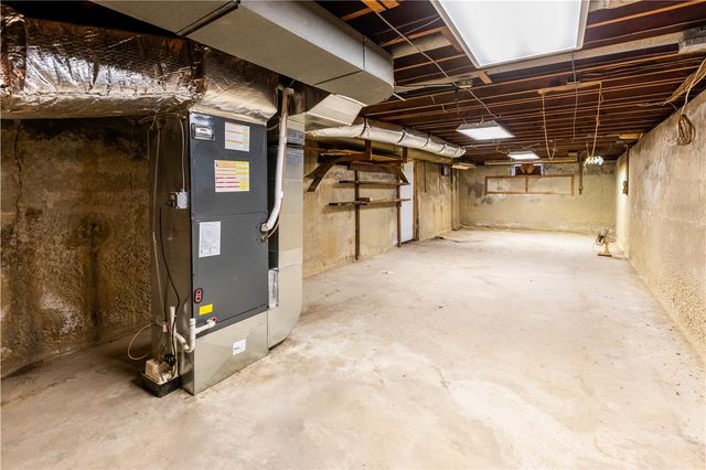 10 Potter Drive, Providence, RI 02907