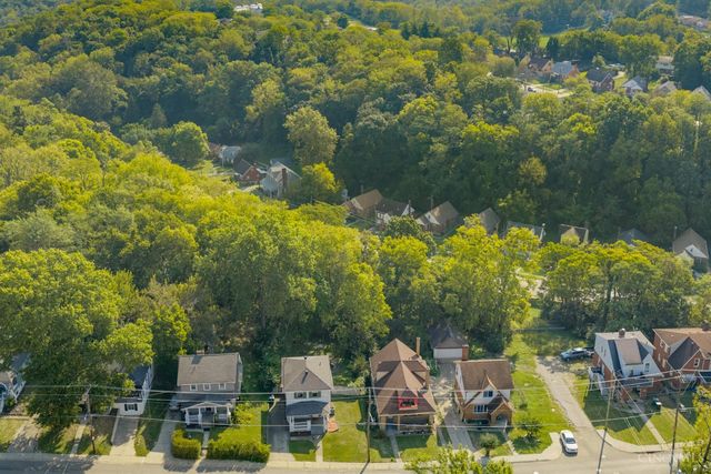 1706 Wyoming Avenue, Cincinnati, OH 45205