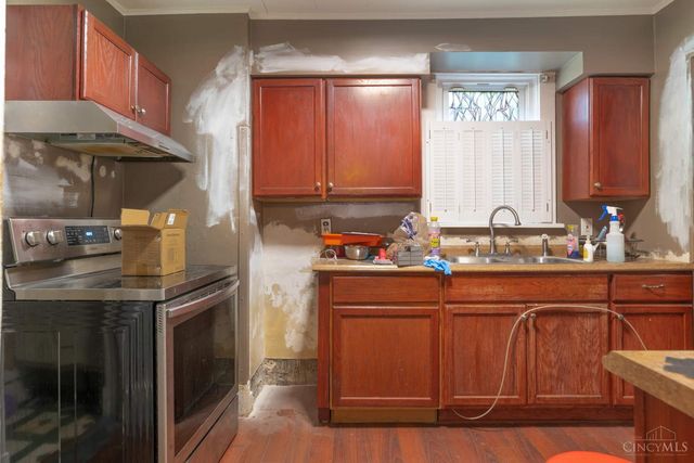 1706 Wyoming Avenue, Cincinnati, OH 45205