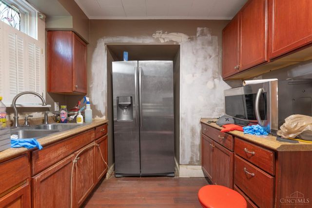1706 Wyoming Avenue, Cincinnati, OH 45205