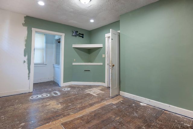 1706 Wyoming Avenue, Cincinnati, OH 45205