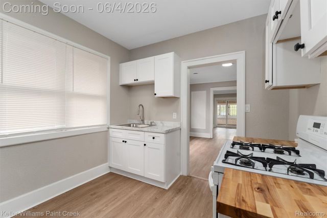 2254 Taylor Street, Detroit, MI 48206