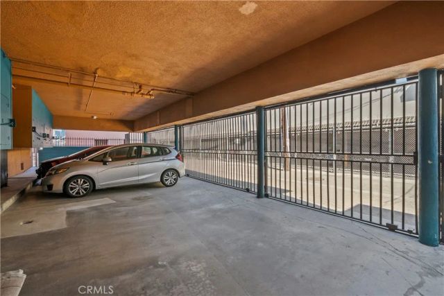 4015 Palmwood Drive, Los Angeles, CA 90008