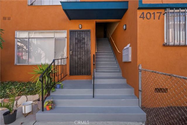 4015 Palmwood Drive, Los Angeles, CA 90008