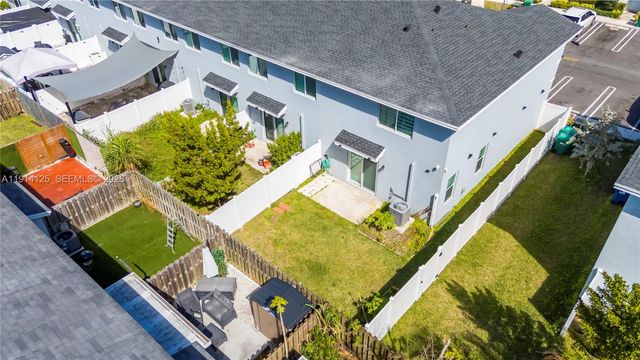 436 NW 11th Ave, Florida City, FL 33034