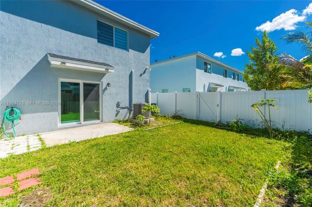 436 NW 11th Ave, Florida City, FL 33034
