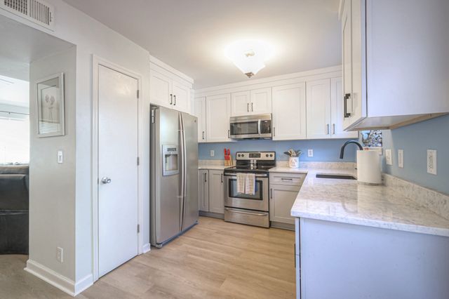 418 Newbary Ct, Franklin, TN 37069