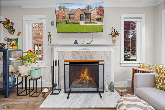 22328 Trombly Street, Saint Clair Shores, MI 48080