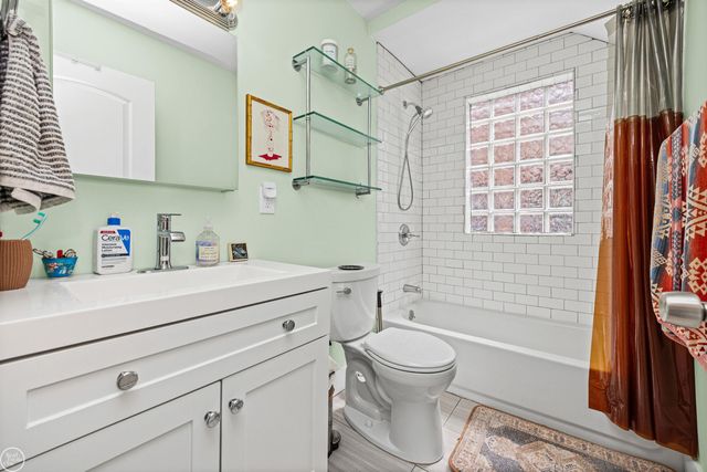 22328 Trombly Street, Saint Clair Shores, MI 48080