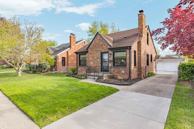 22328 Trombly Street, Saint Clair Shores, MI 48080
