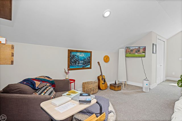 22328 Trombly Street, Saint Clair Shores, MI 48080