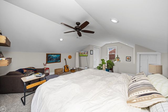 22328 Trombly Street, Saint Clair Shores, MI 48080