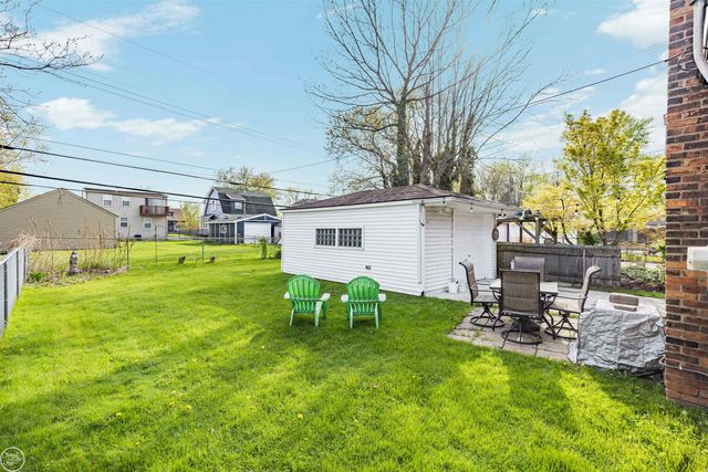 22328 Trombly Street, Saint Clair Shores, MI 48080